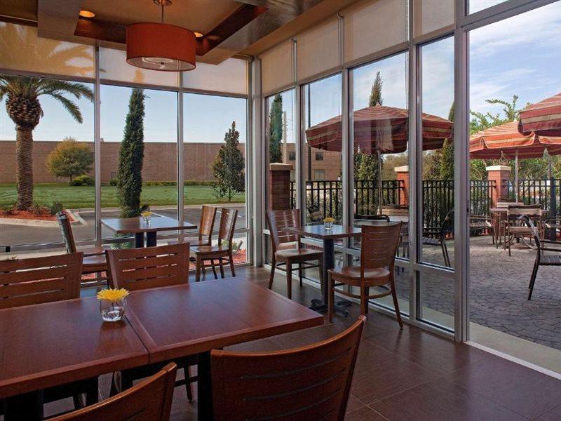 Hyatt Place נורת' צ'רלסטון מראה חיצוני תמונה